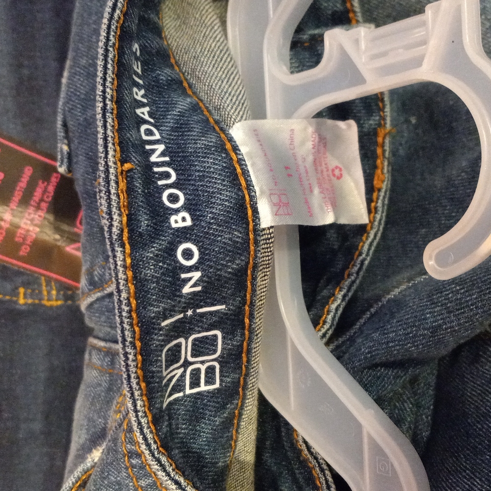 Jeans - Picture 13 of 14